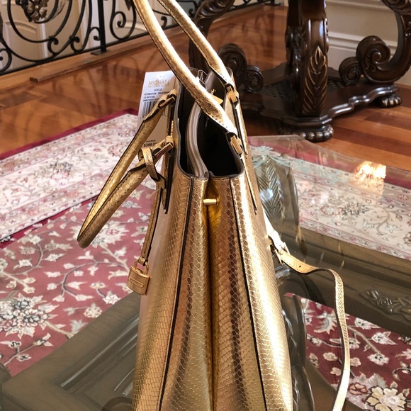 Authentic Michael kors Adele LG satchel&wallet set - Picture 5 of 8